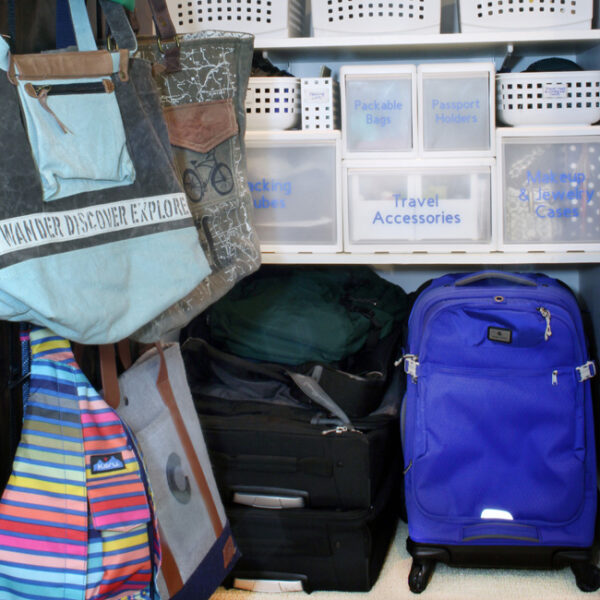 https://www.blueistyleblog.com/wp-content/uploads/2019/07/BlueiStyle-Storage-Luggage-Organize-Travel-Gear-600x600.jpg